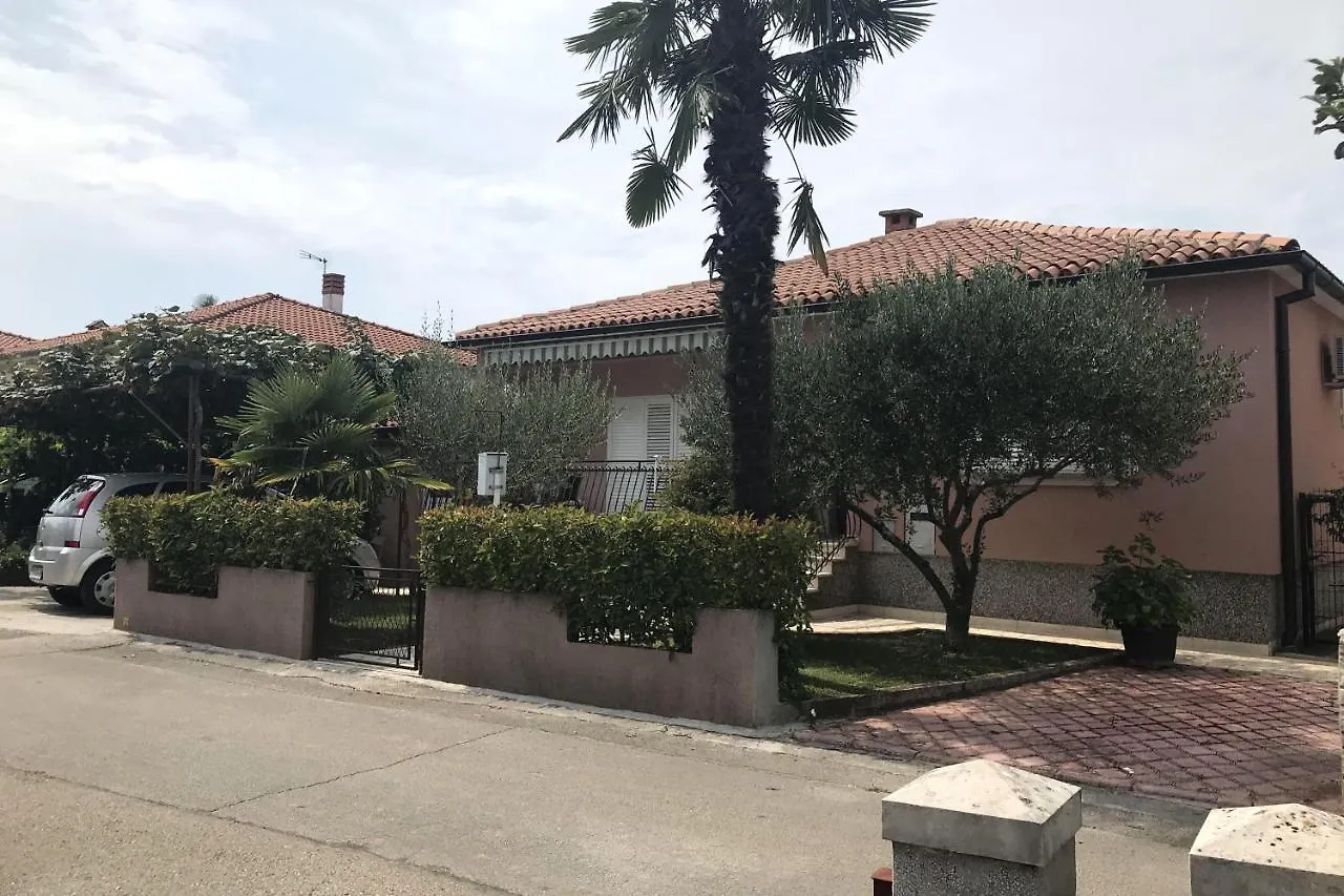 Studio Umag 7126A