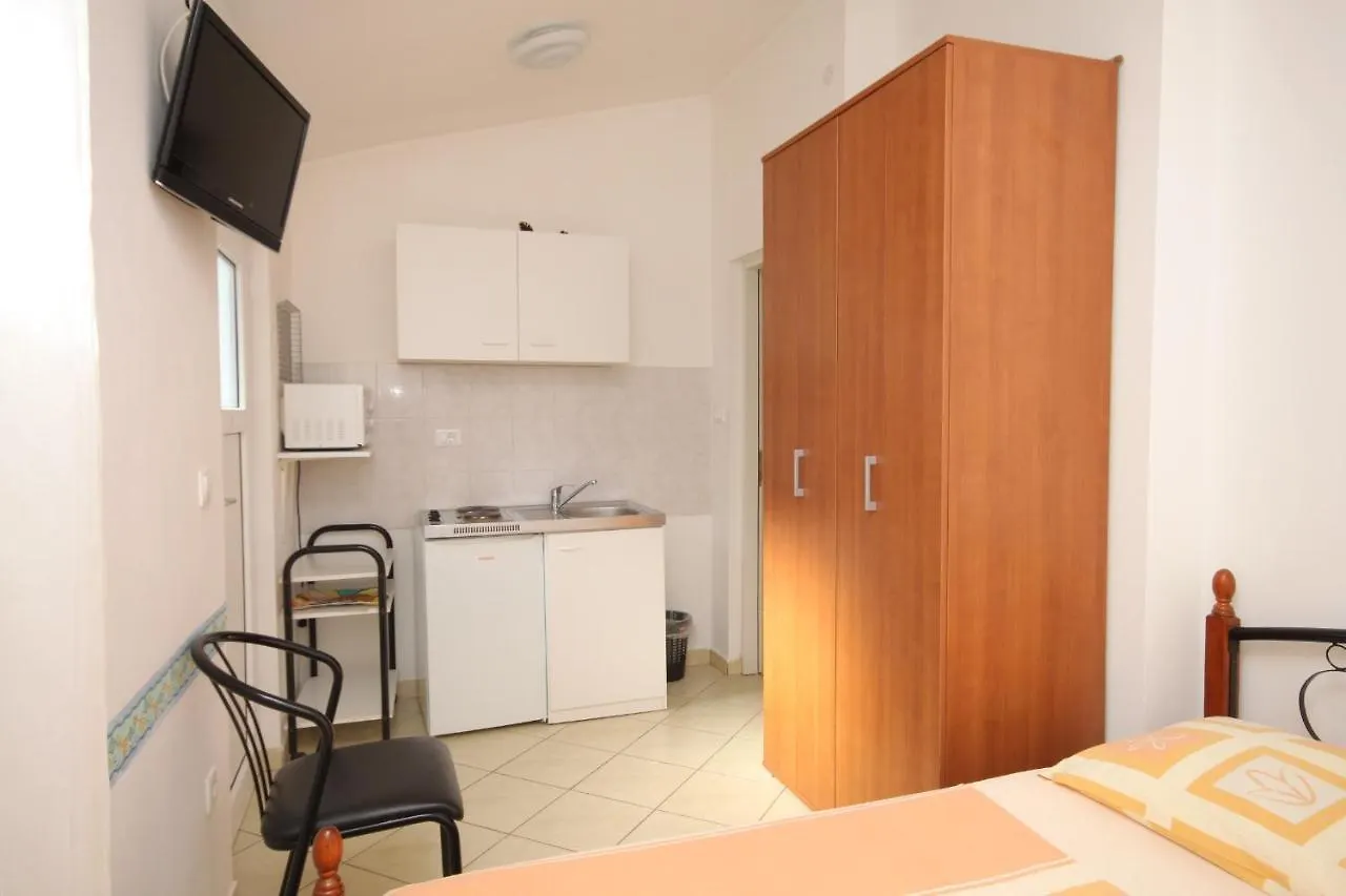 Studio Umag 7126A 0*,  Croatia